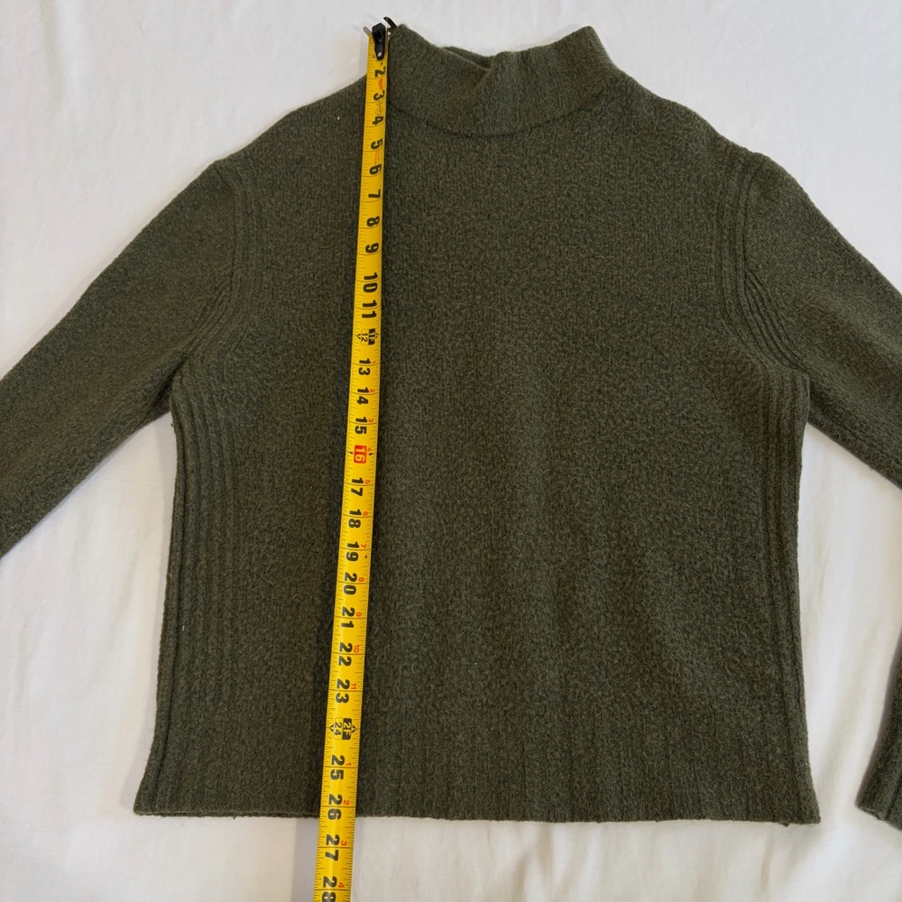 J Crew Olive Green Merino Wool Blend Women's Turtle Neck Sweater Size Large - Picture 9 of 10